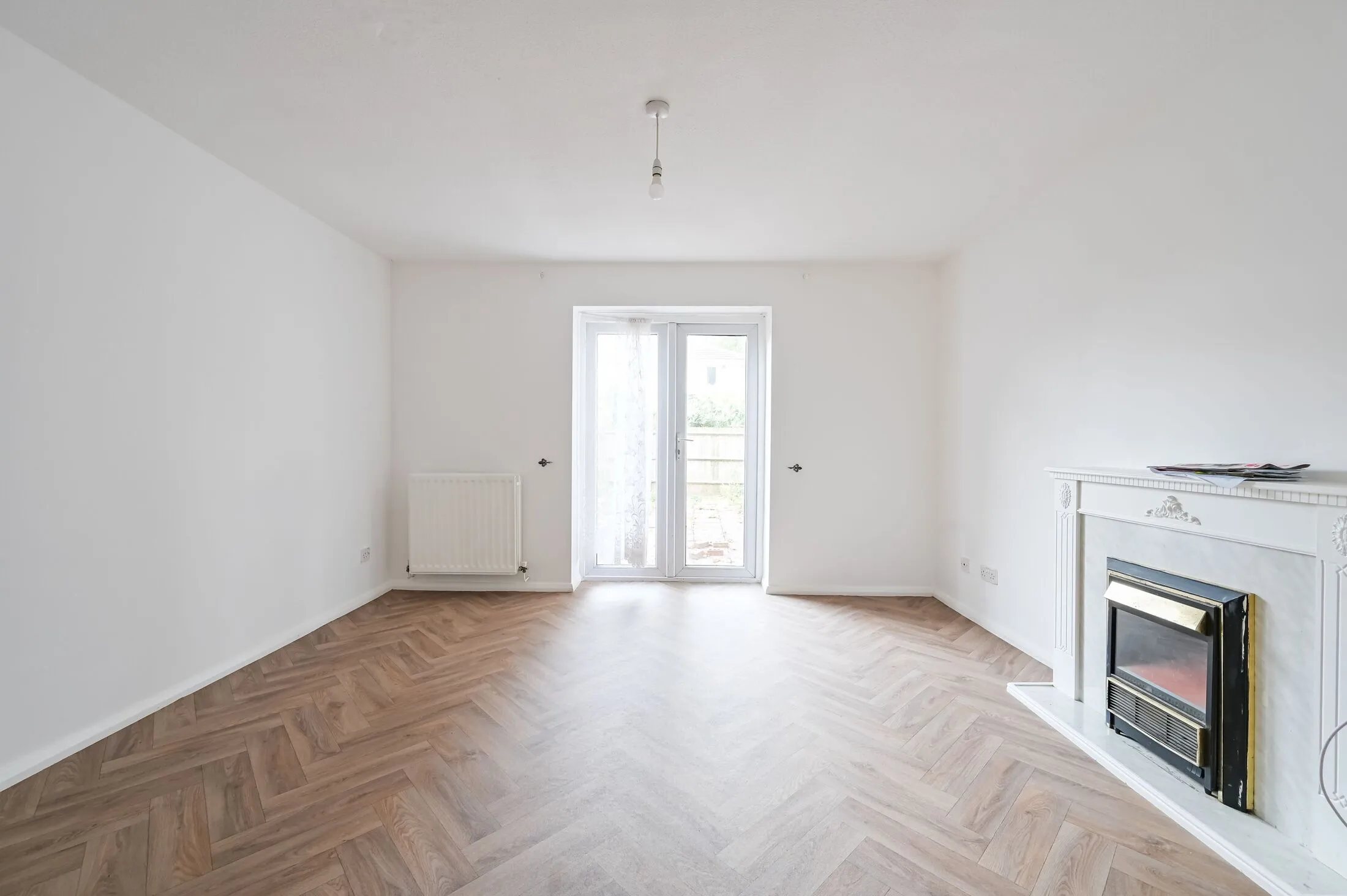 House Jake Russell Walk in Greater London