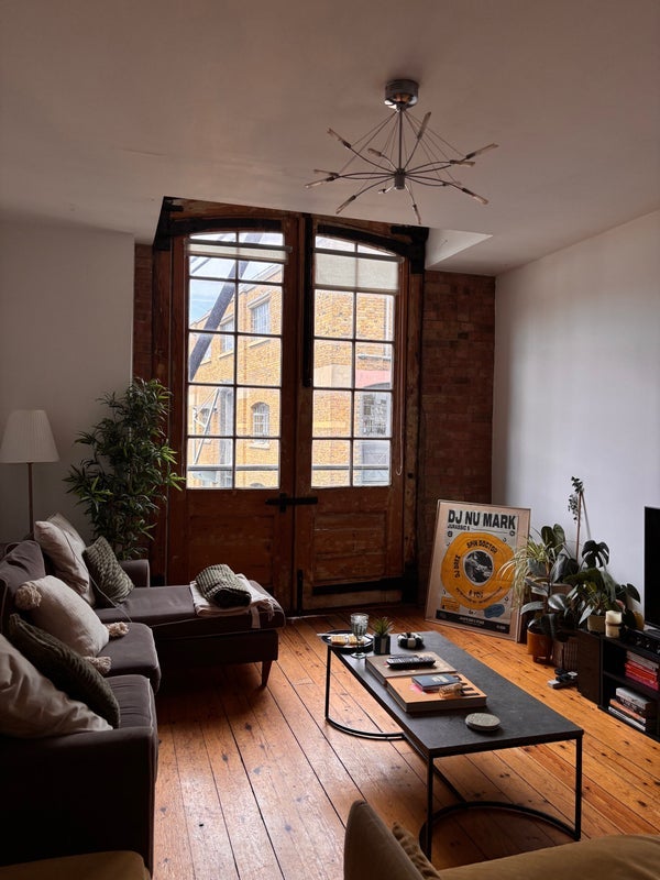 Room Back Church Lane in Greater London