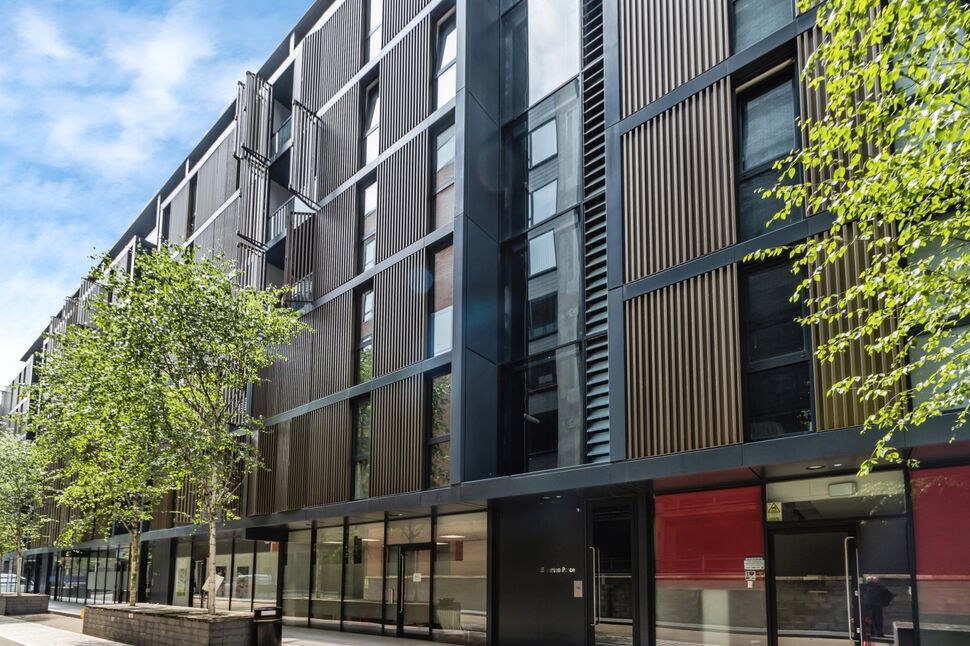 Flat Burton Place in Manchester