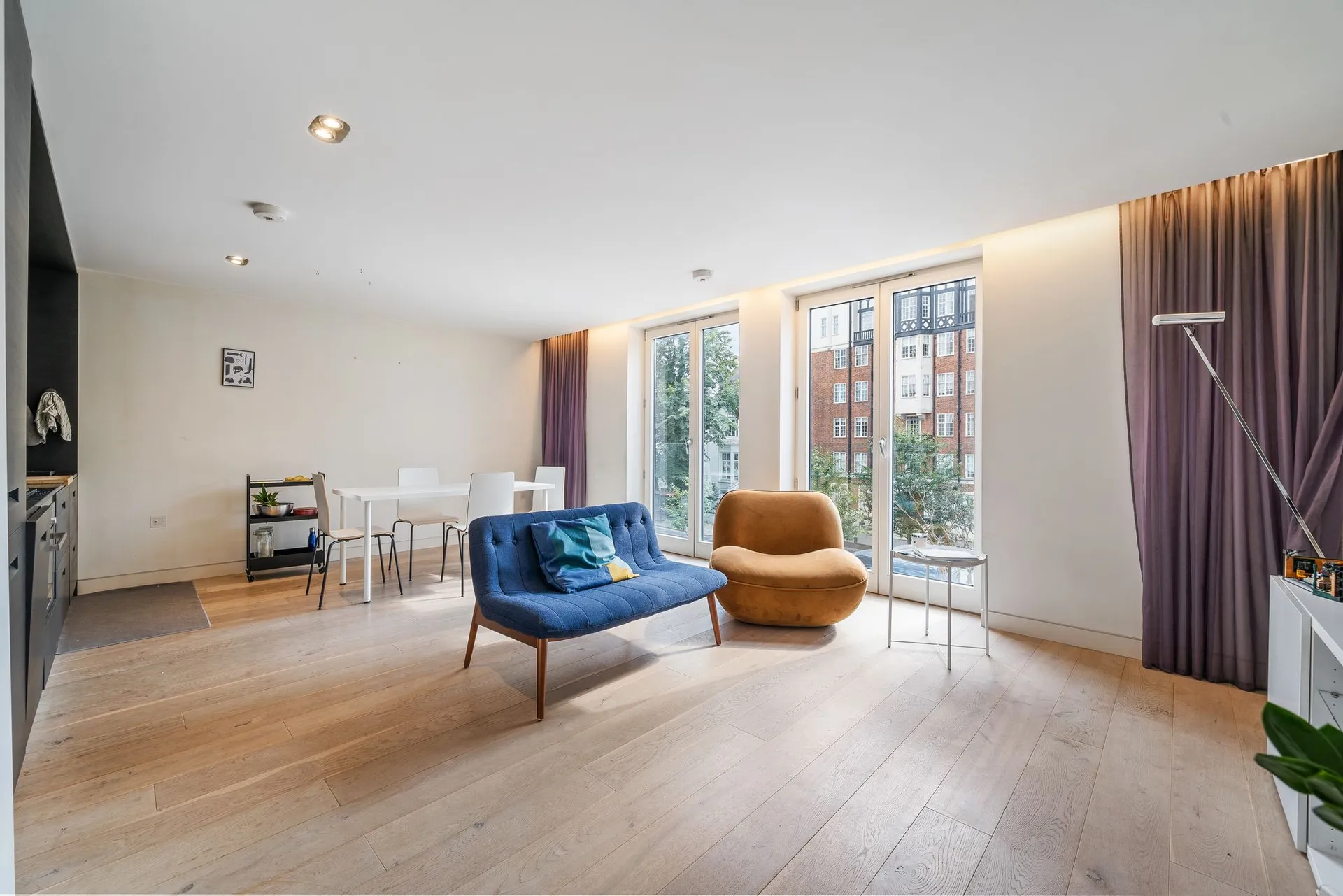 Flat Abbey Road in City of Westminster