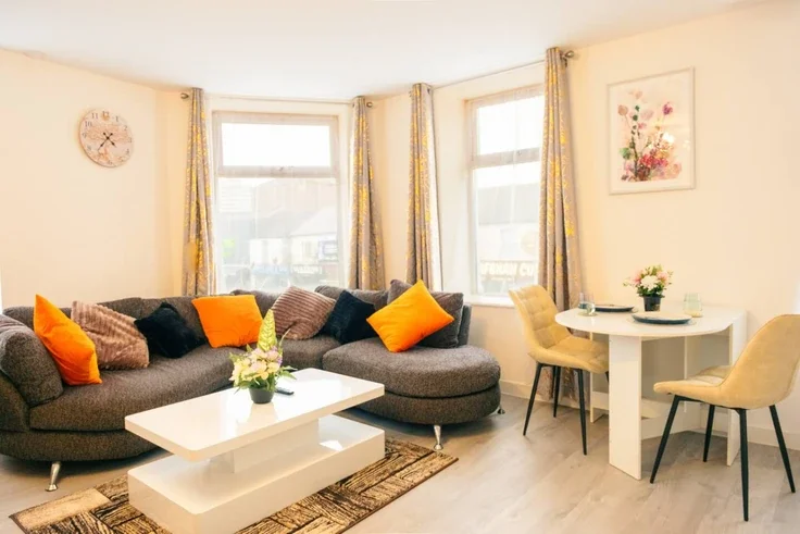 Flat Byron Street in Cardiff
