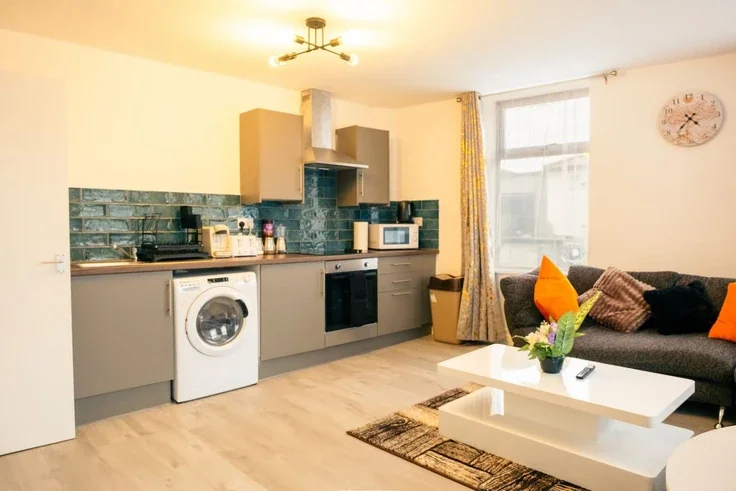 Flat Byron Street in Cardiff