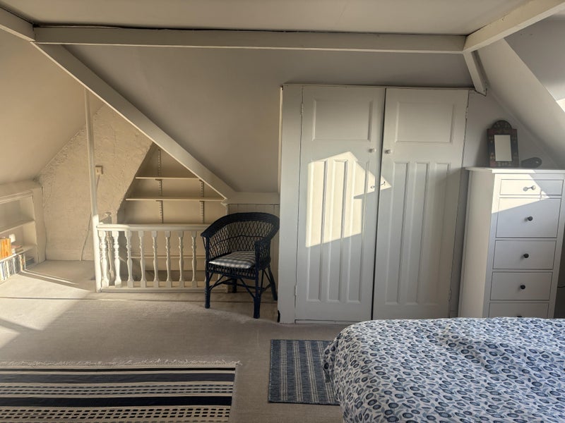 Room Viewfield Road in Greater London