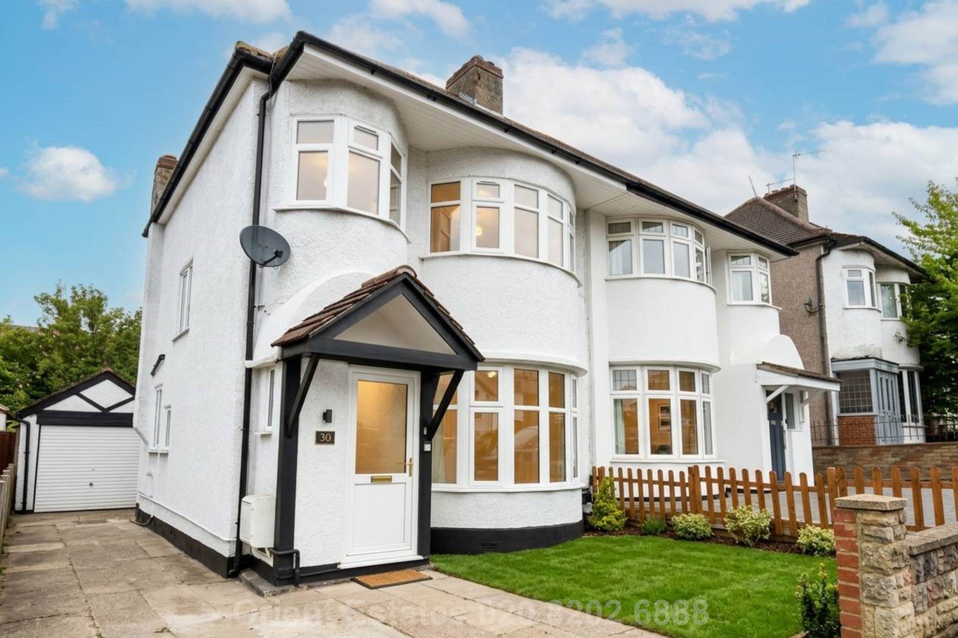 House Endersleigh Gardens in Greater London