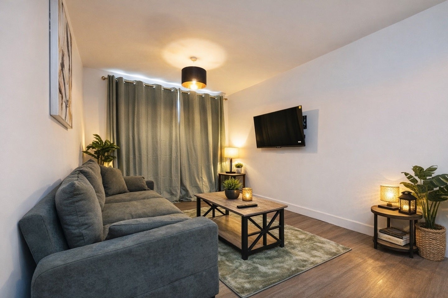 Flat Clifton Road in Cramlington