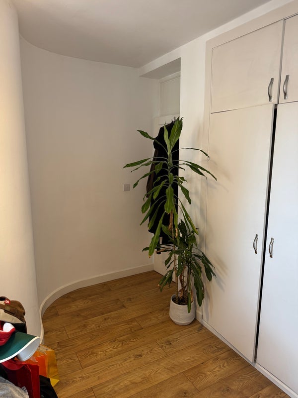 Room Crossford Street in Greater London