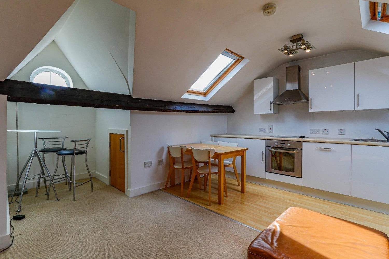 Flat Paget Road in Barry