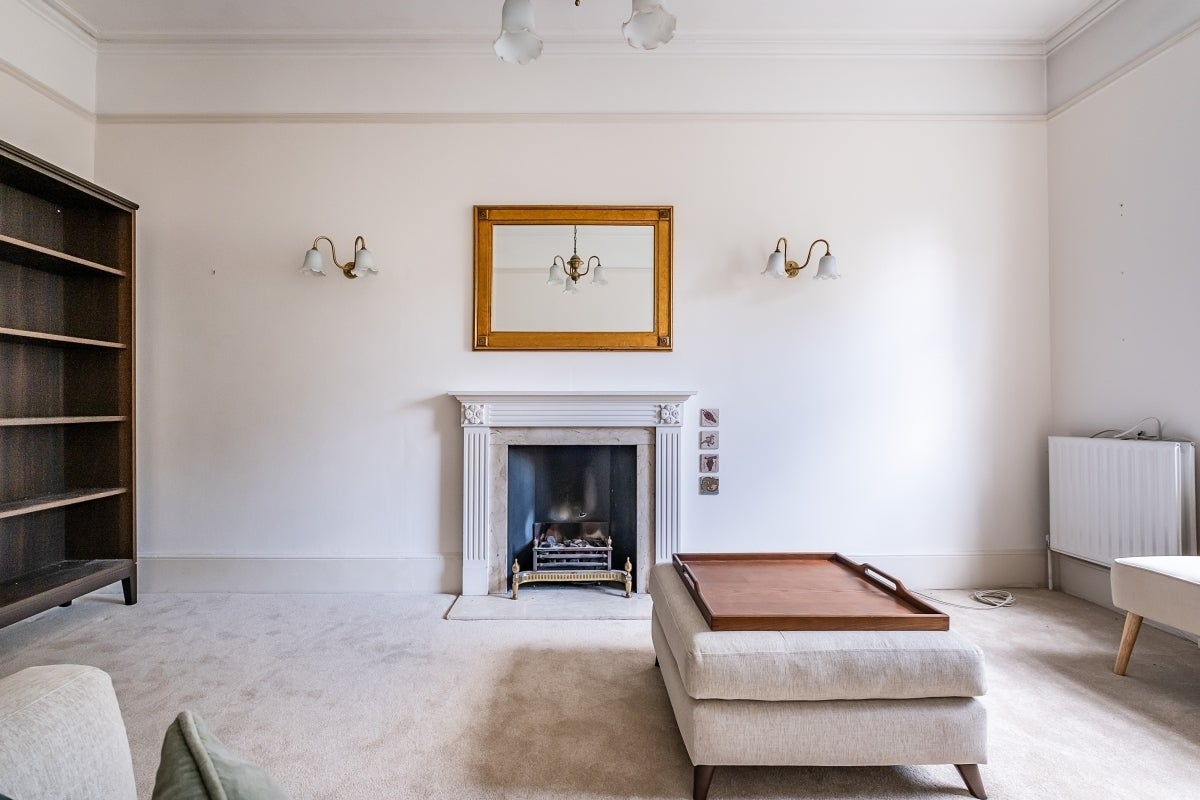 Flat Warwick Square Mews in City of Westminster