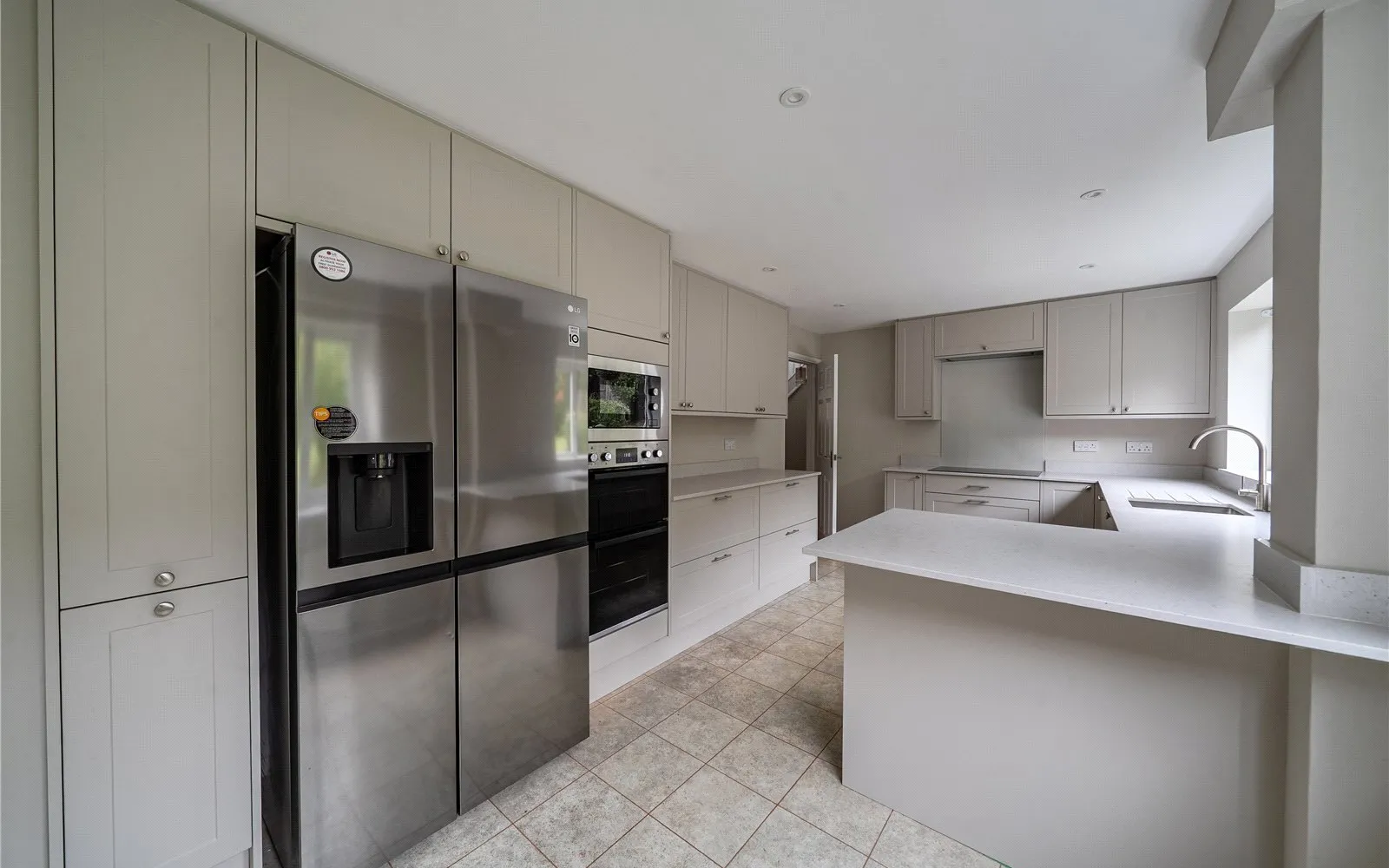 House Murray Court in Sunninghill and Ascot