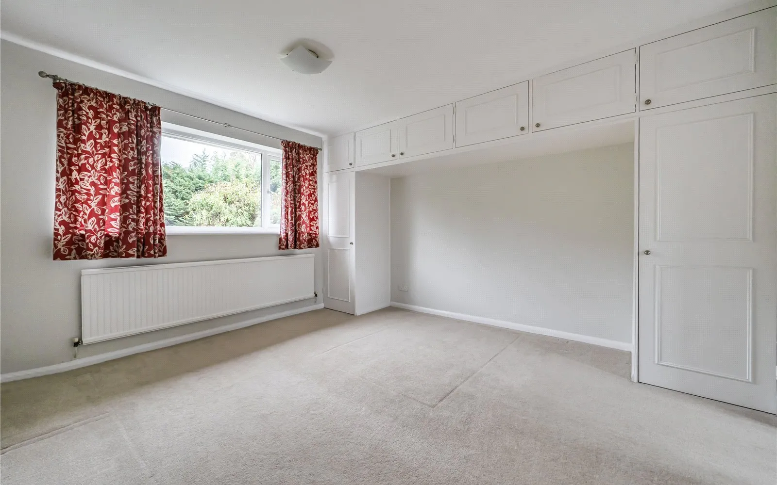 House Murray Court in Sunninghill and Ascot
