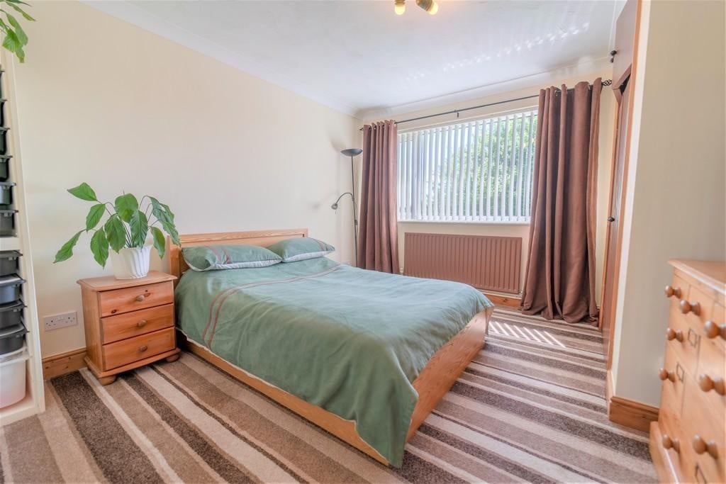 Room California Road in Huntingdonshire