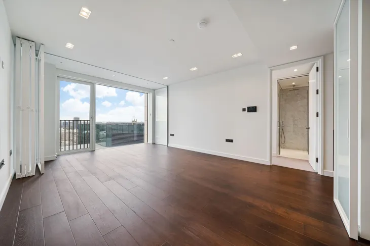 Flat York Road in Greater London
