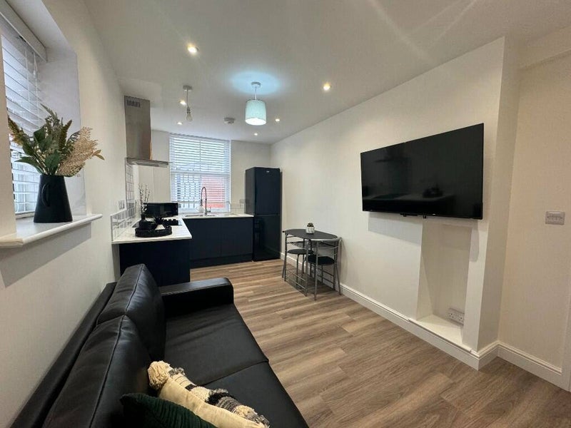 Flat Kenley Close in Greater London