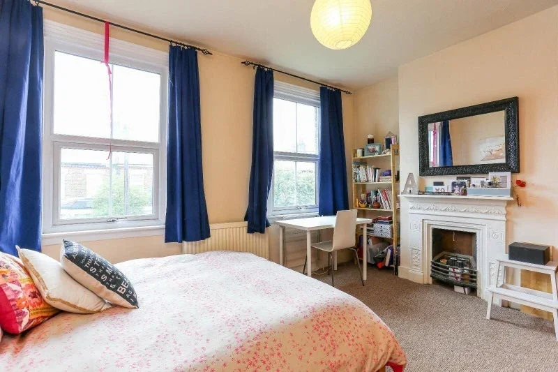 Room Culmington Road in Greater London