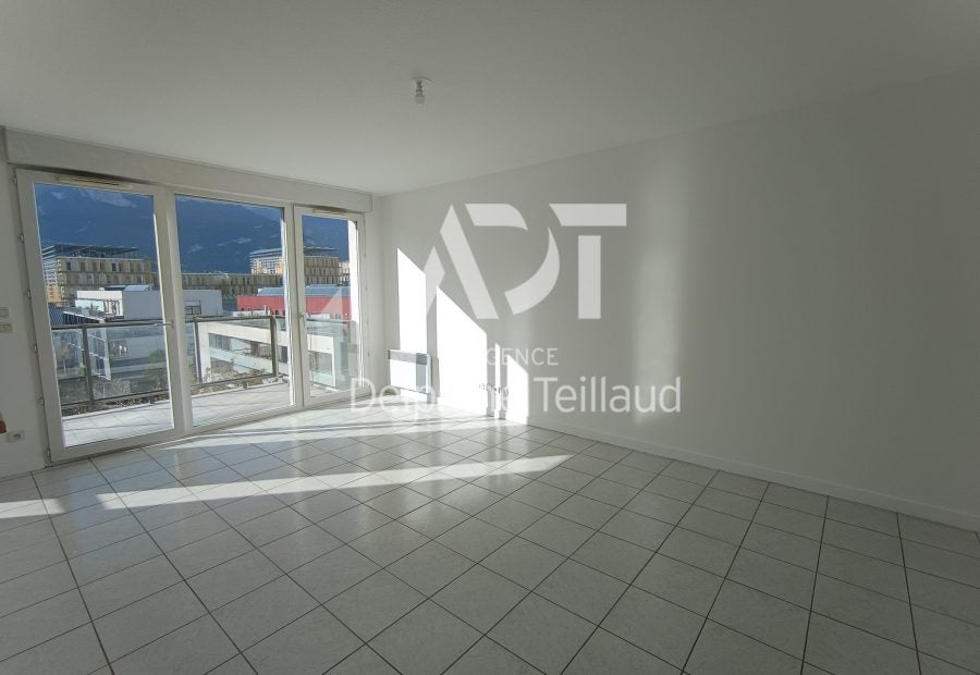 Flat Rue Ampère in Grenoble