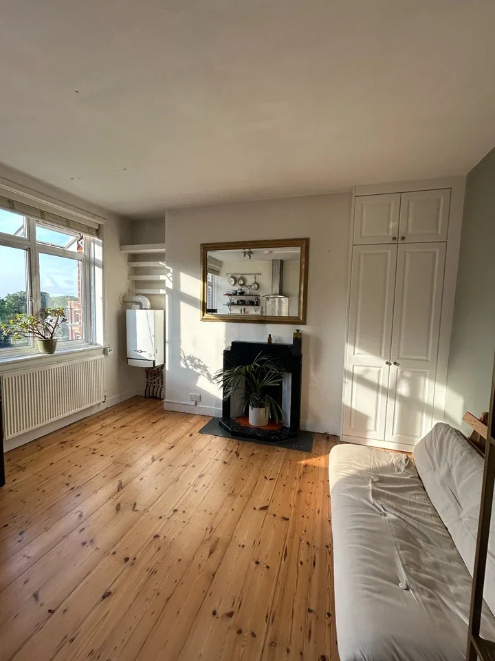 Flat Peabody Trust Estate in Greater London