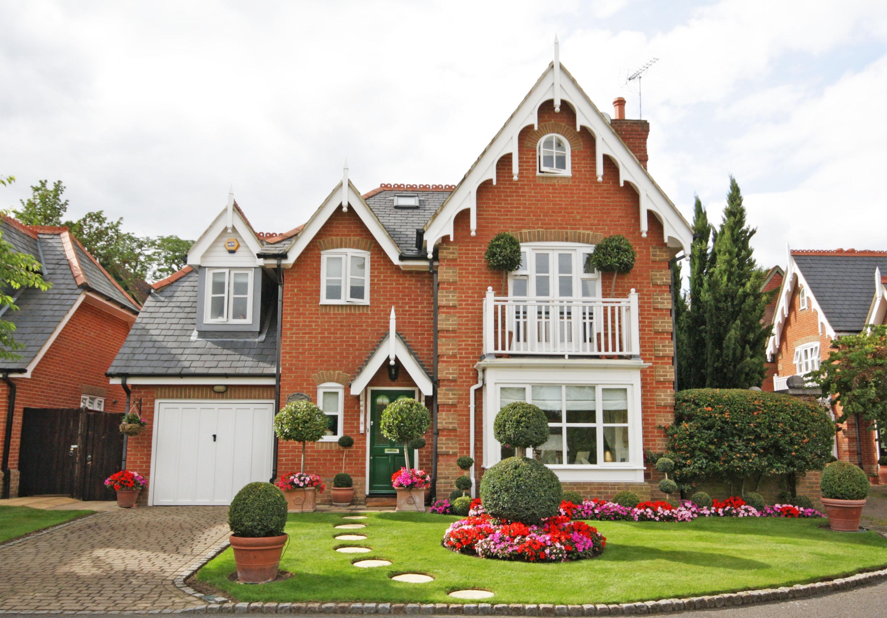 House Devey Close in Greater London
