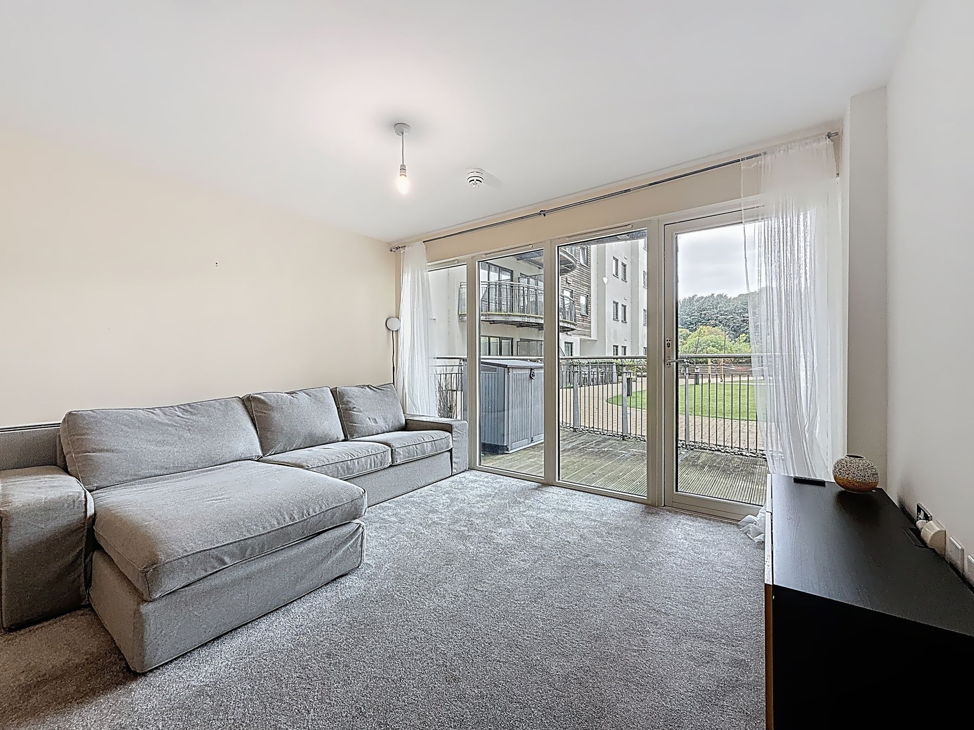 Flat Watkiss Way in Cardiff