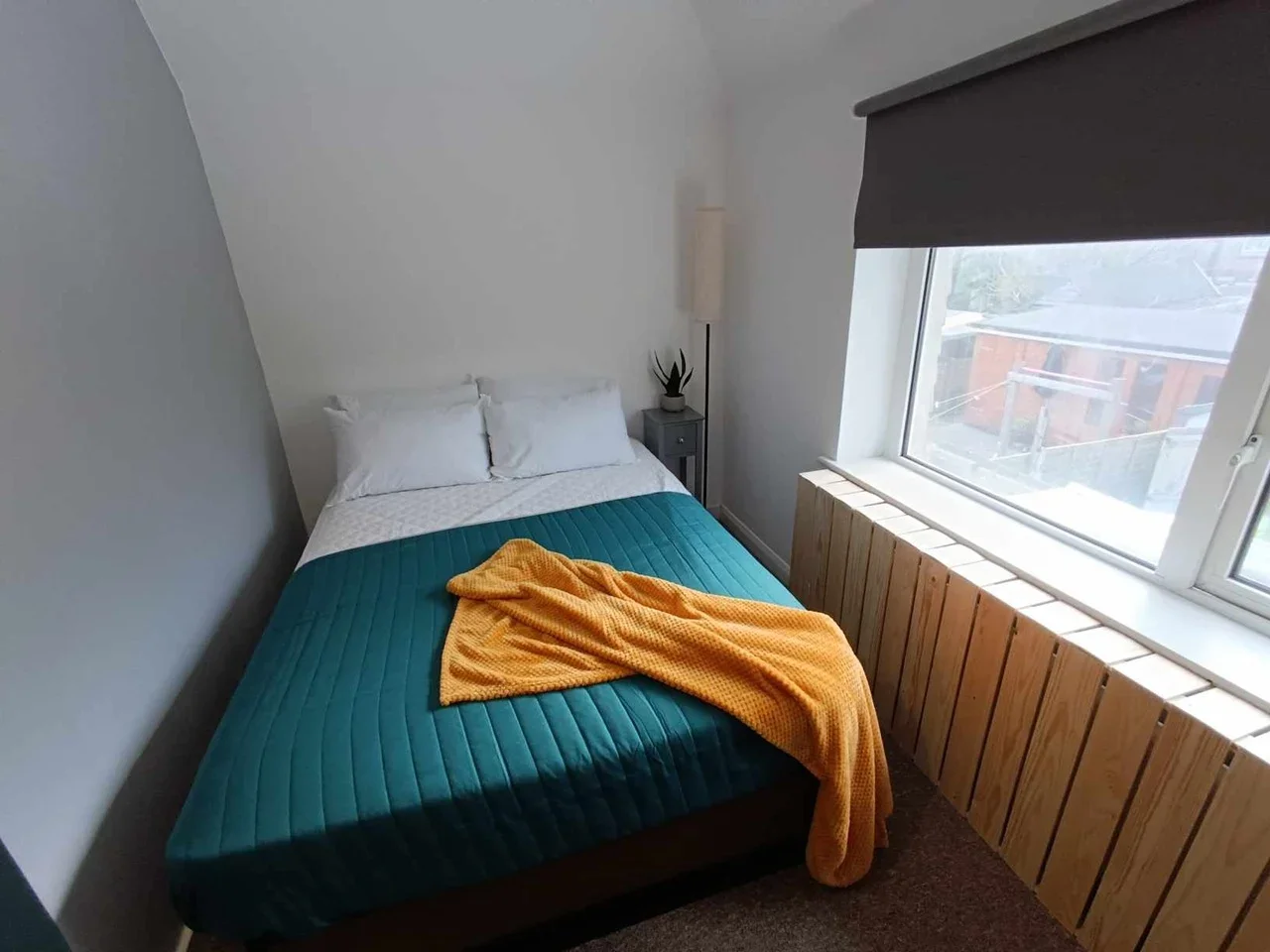 Room Wilfrid Road in Portslade by Sea