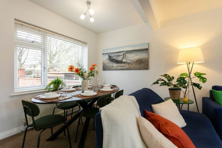 Flat Marylebone Crescent in Derby