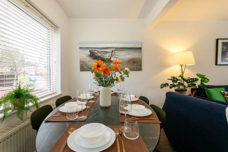 Flat Marylebone Crescent in Derby