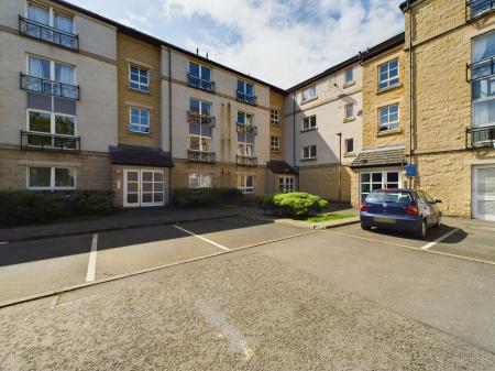 Flat Cadiz Street in City of Edinburgh