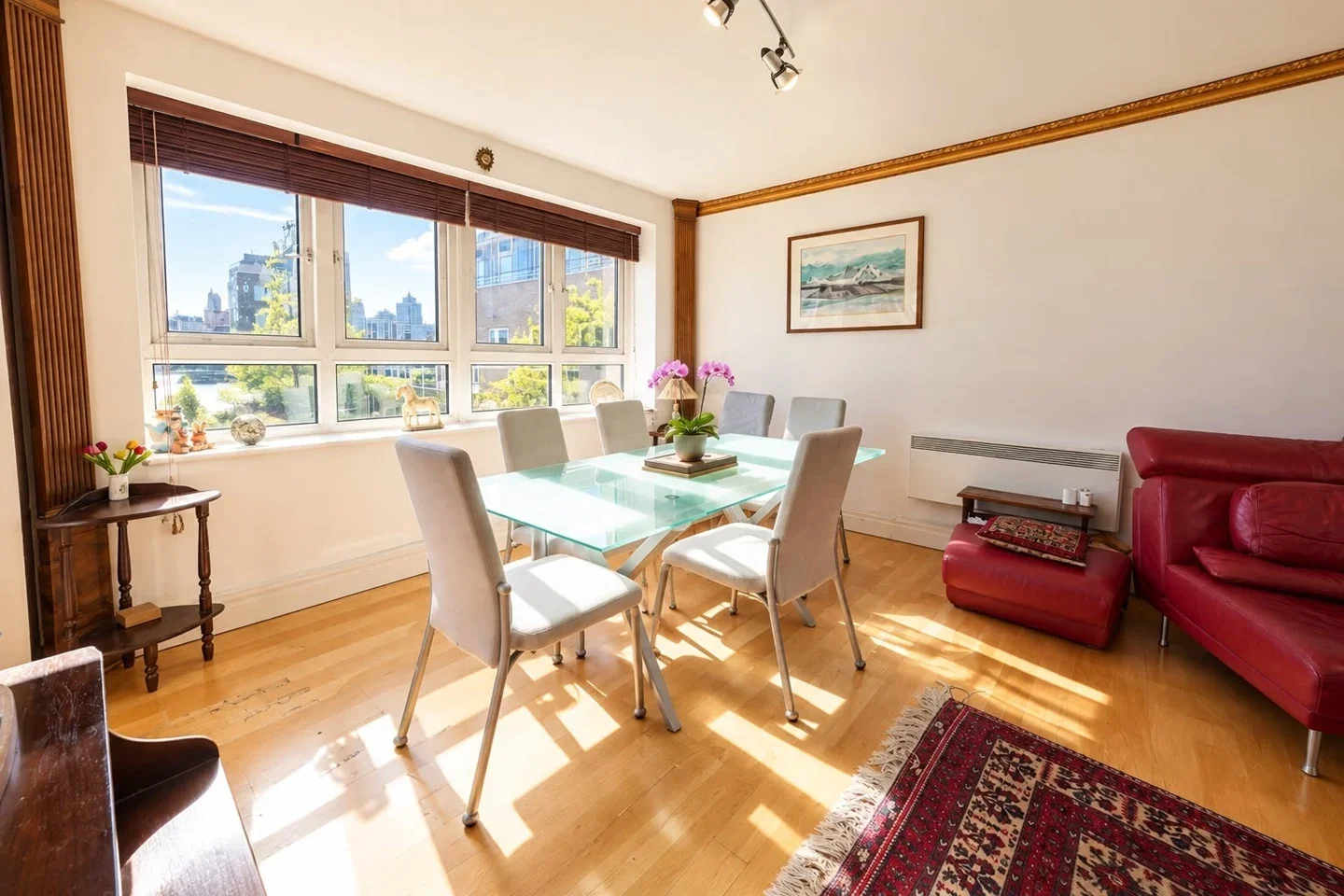 Flat Langbourne Place in Greater London