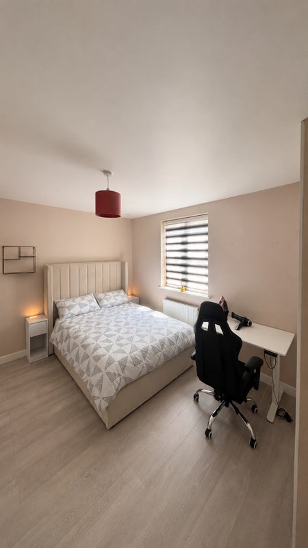 Room Gareth Drive in Greater London