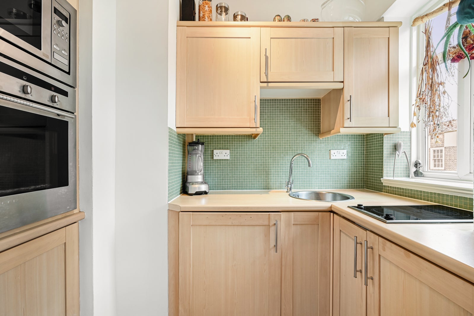 Flat Vincent Street in City of Westminster