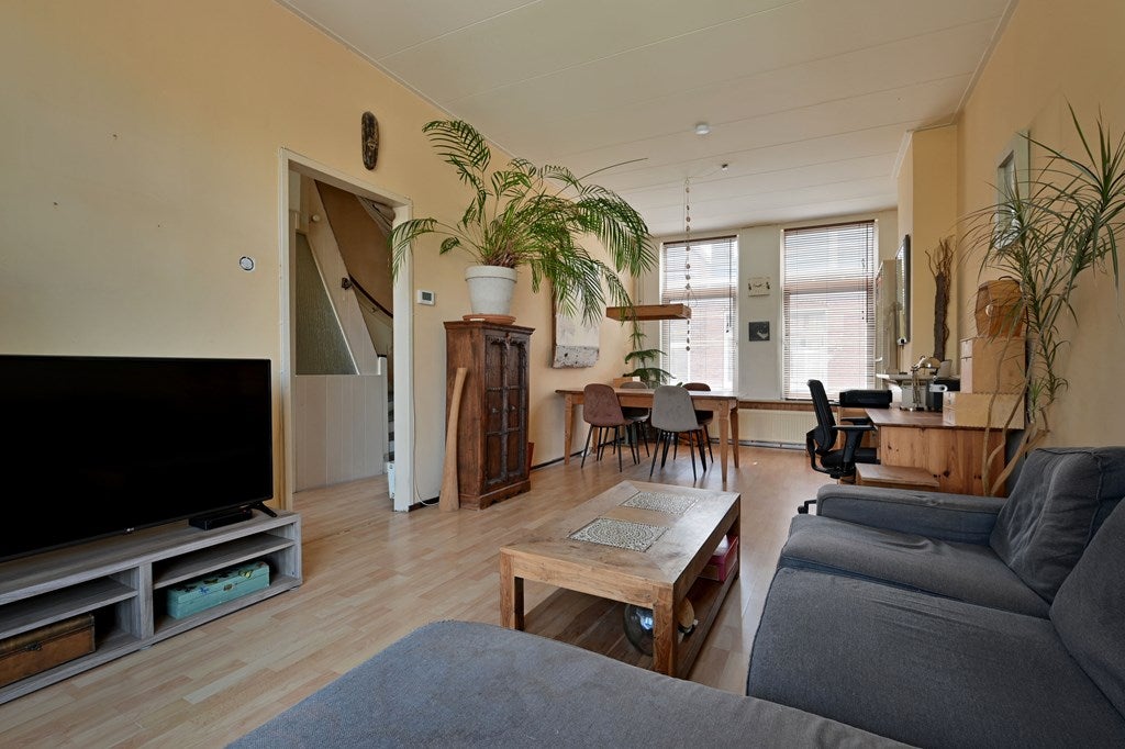 Appartement te koop: Van Egmondstraat 101, 'S-Gravenhage