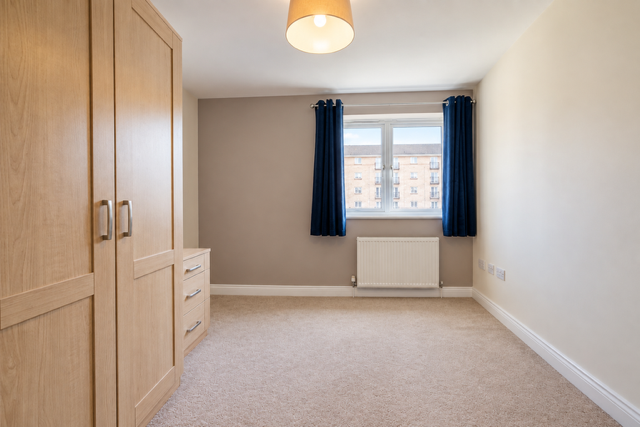 Flat Wallace Court in Newport