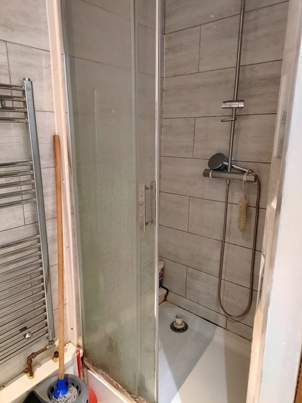 Room Chesterford Road in Greater London