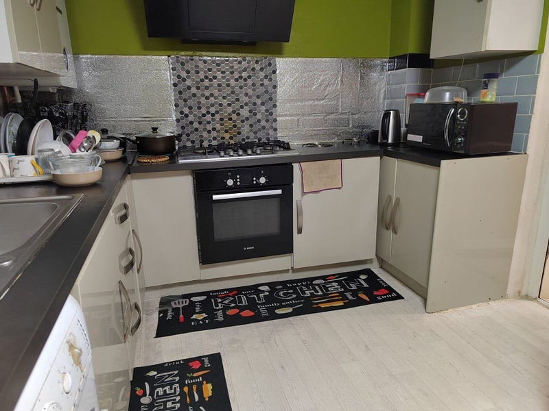 Room Chesterford Road in Greater London