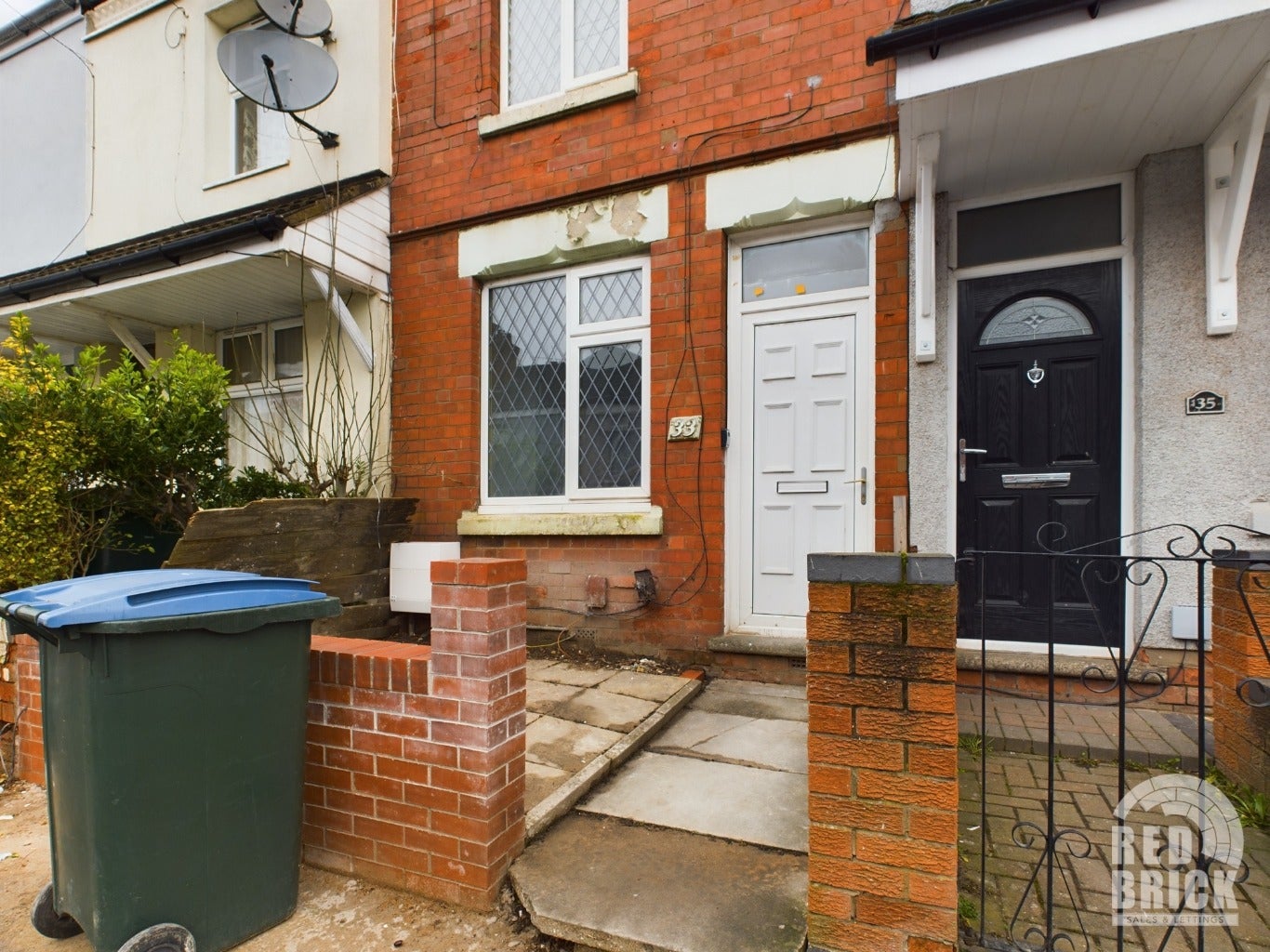 House Holmsdale Road in Coventry