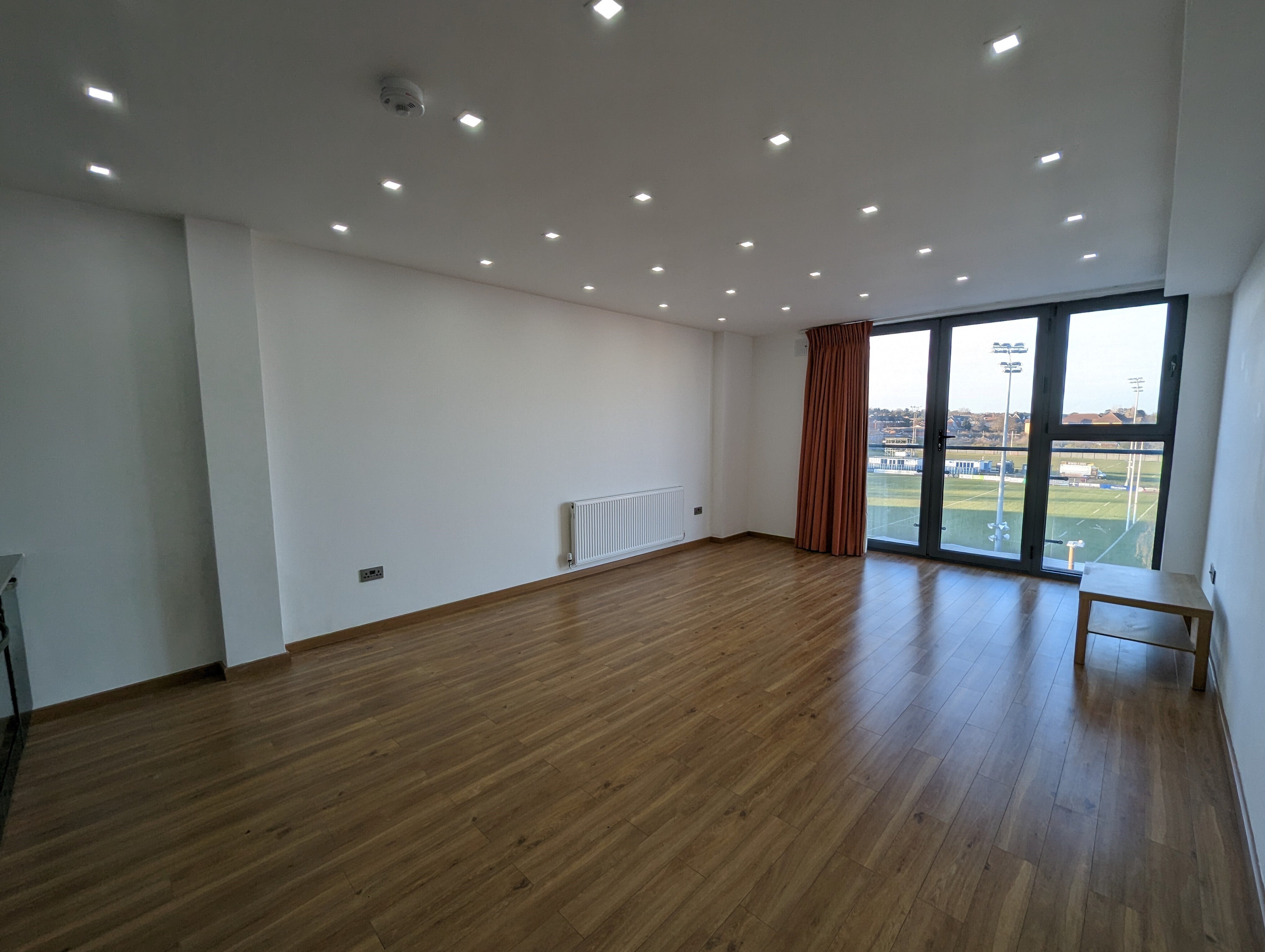 Flat Bushmead Avenue in Bedford