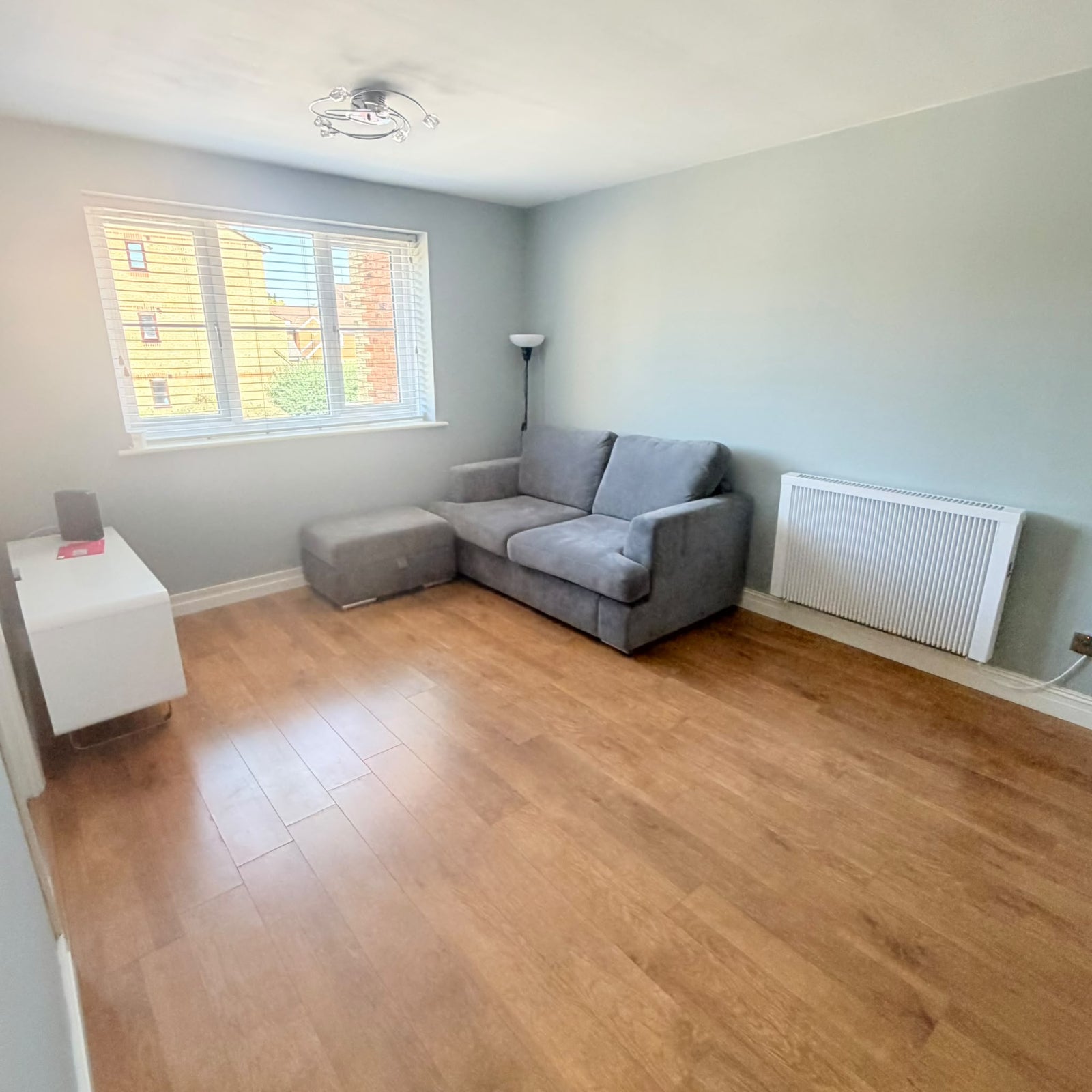 Flat Redford Close in Greater London