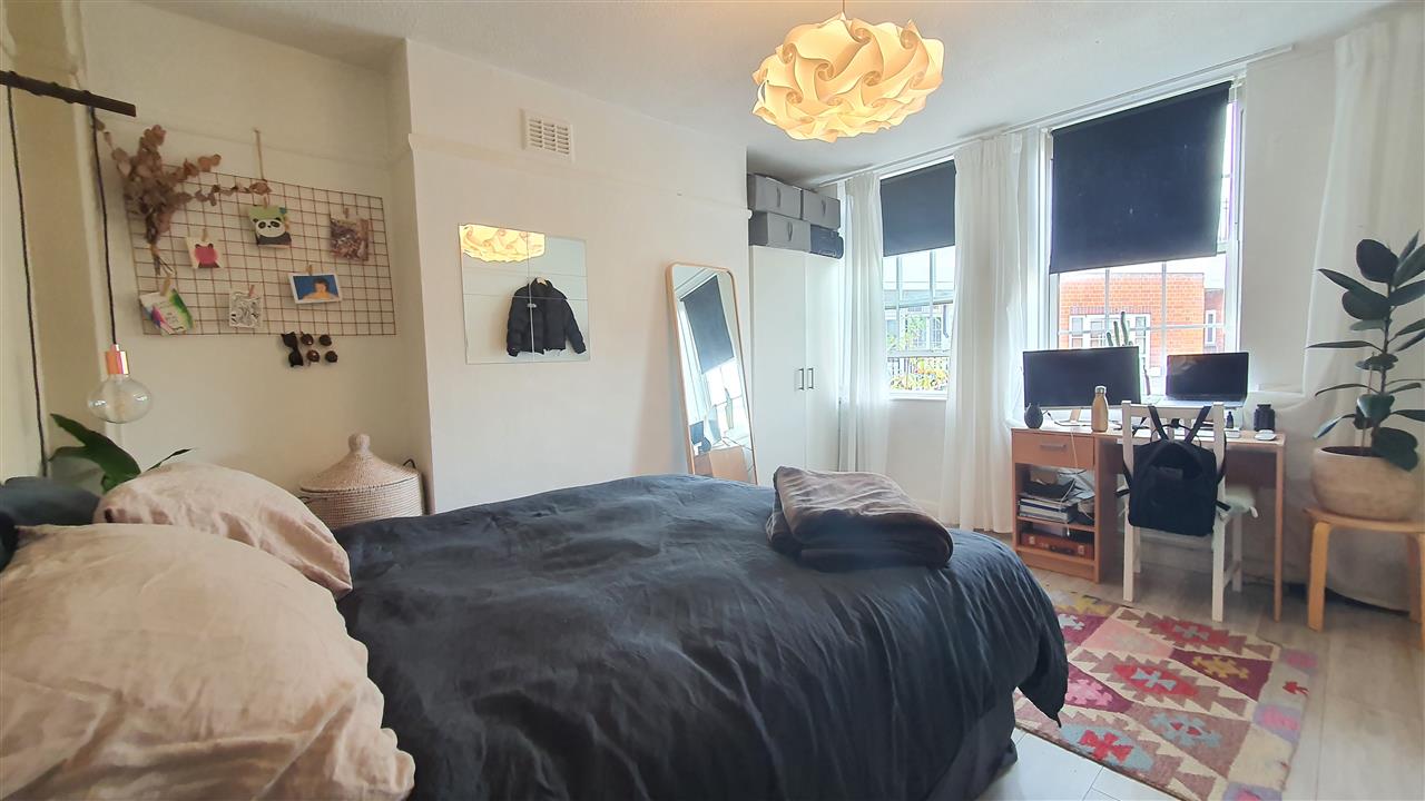 Flat Prince of Wales Road in Greater London