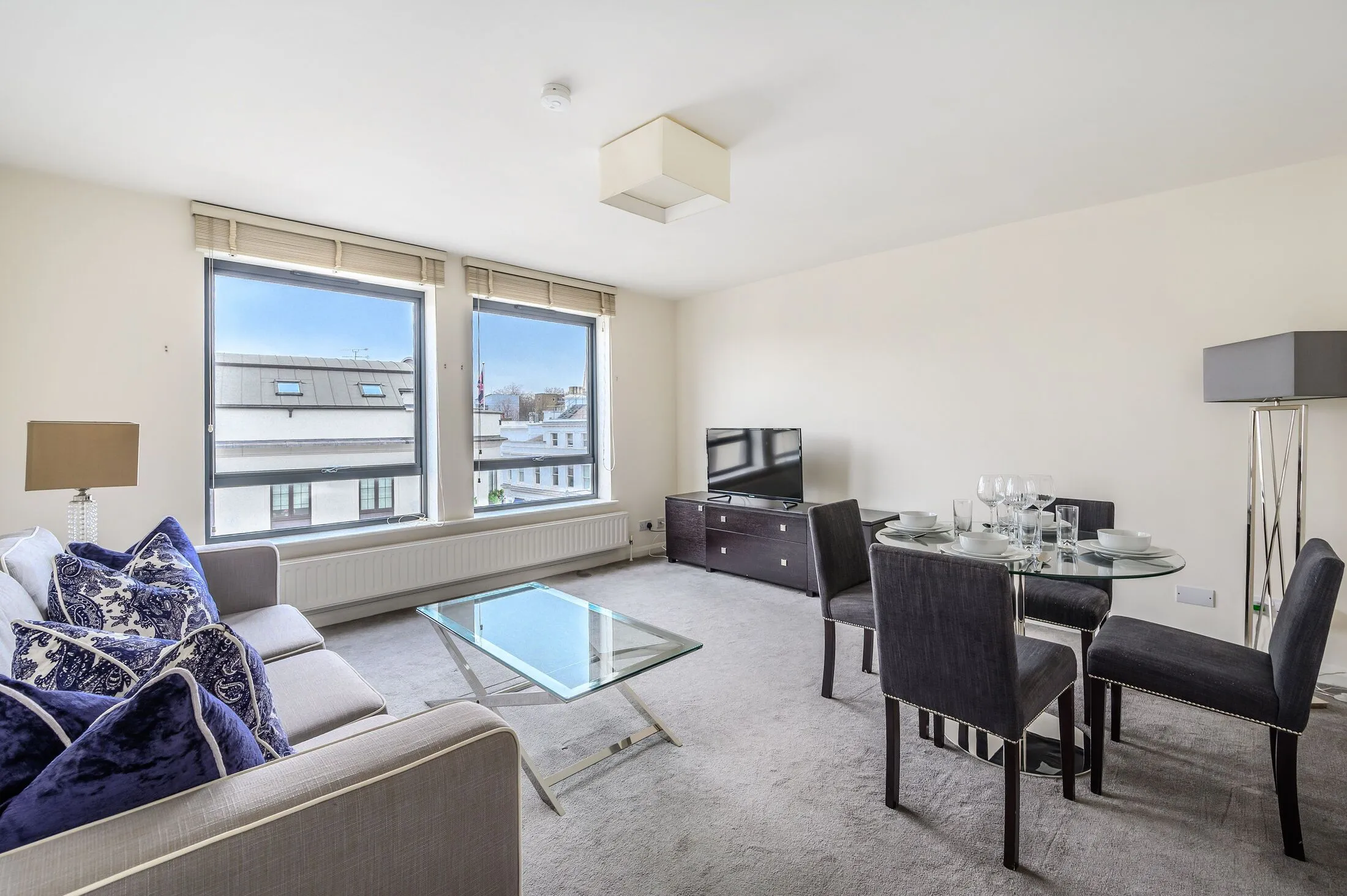Flat Pond Place in Greater London