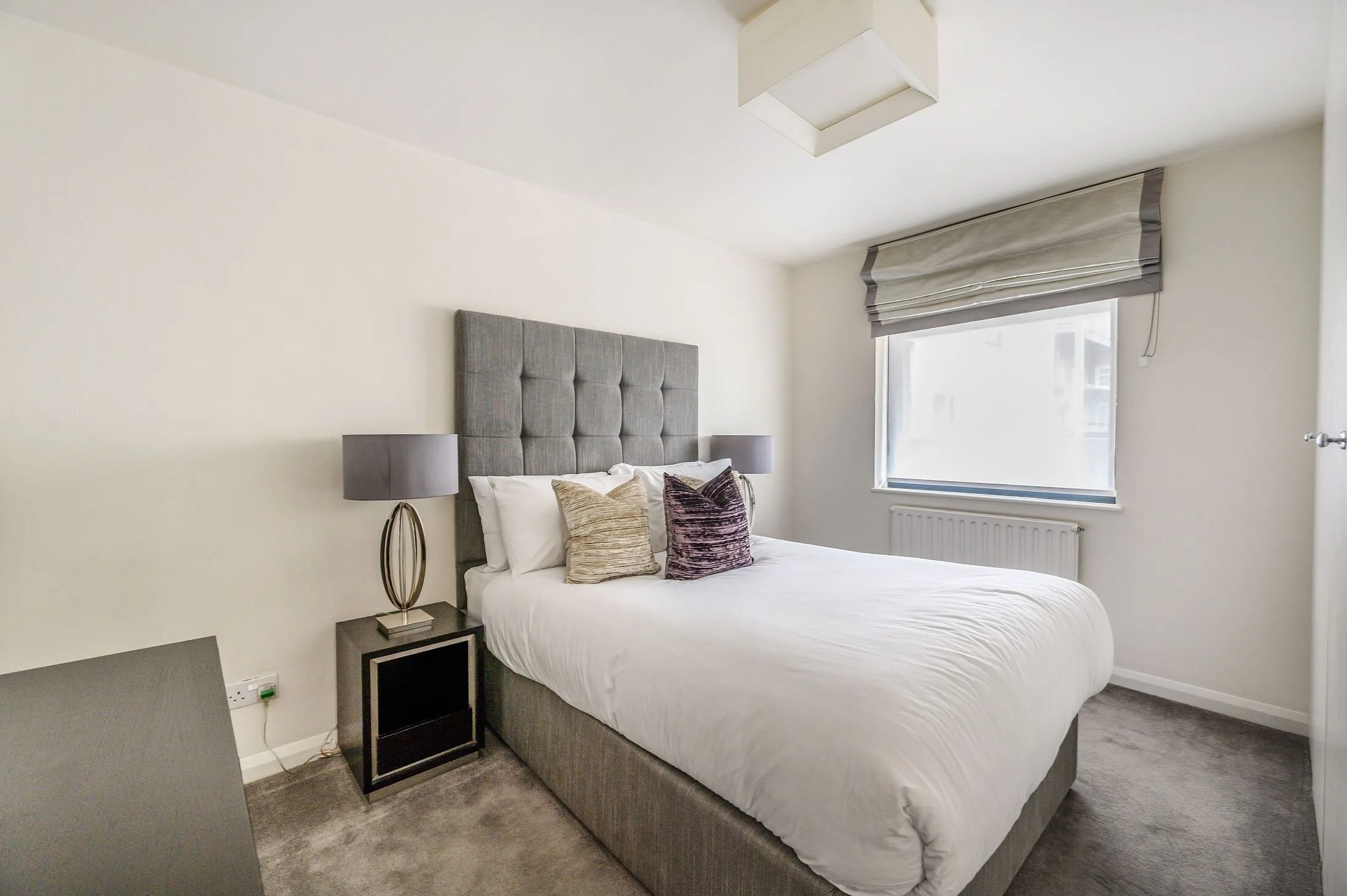 Flat Pond Place in Greater London