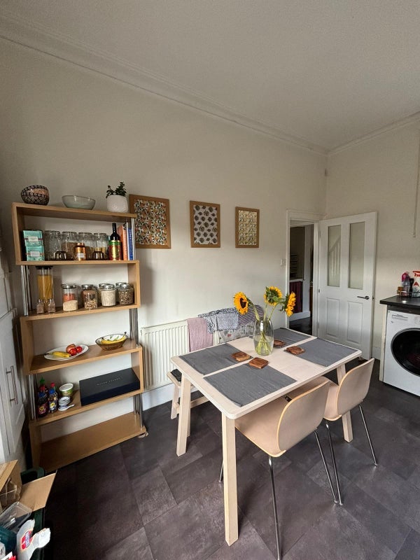 Room Elfort Road in Greater London