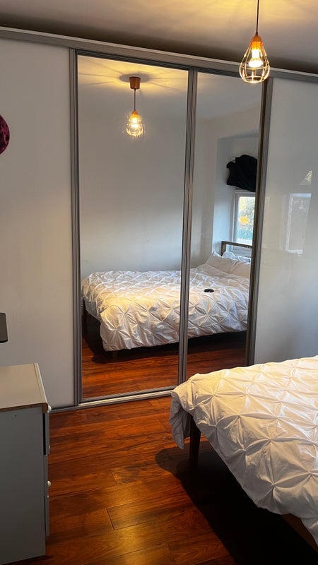 Room Shooters Hill Road in Greater London