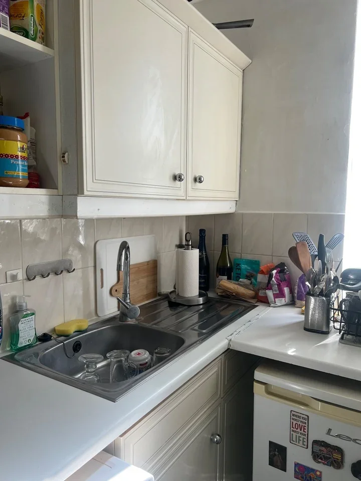 Flat College Crescent in Greater London