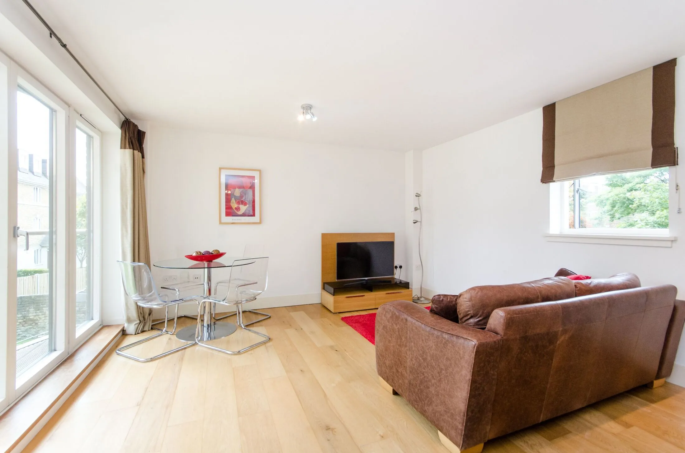 Flat Cumberland Close in Greater London