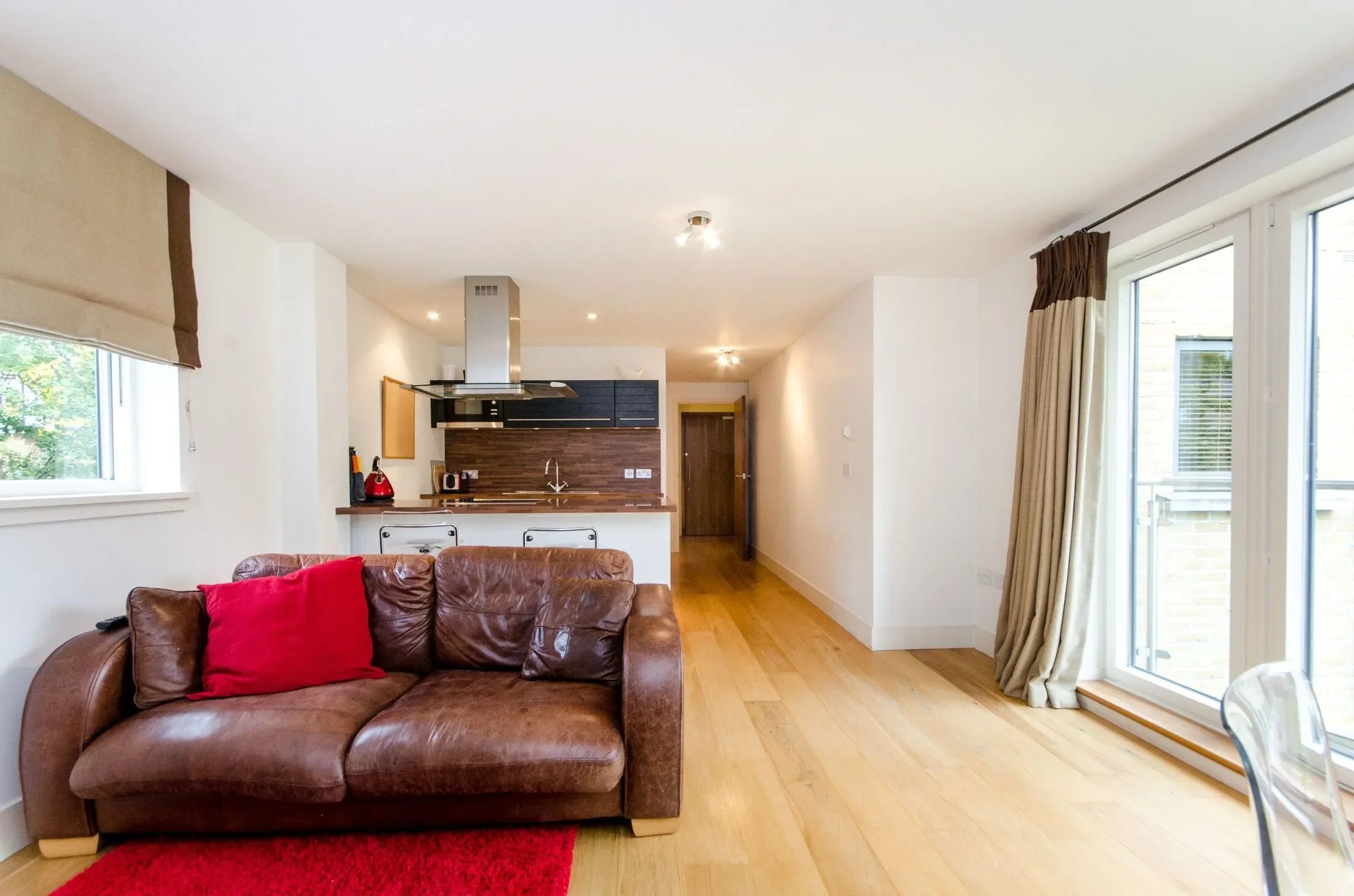 Flat Cumberland Close in Greater London