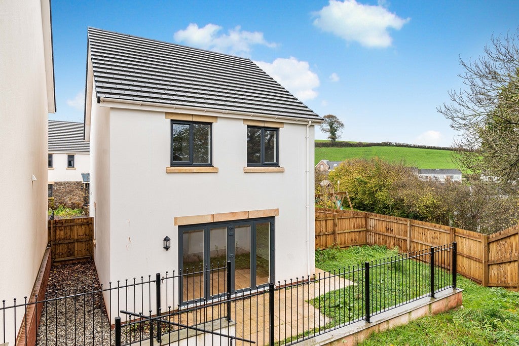 House Aggett Grove in Bovey Tracey
