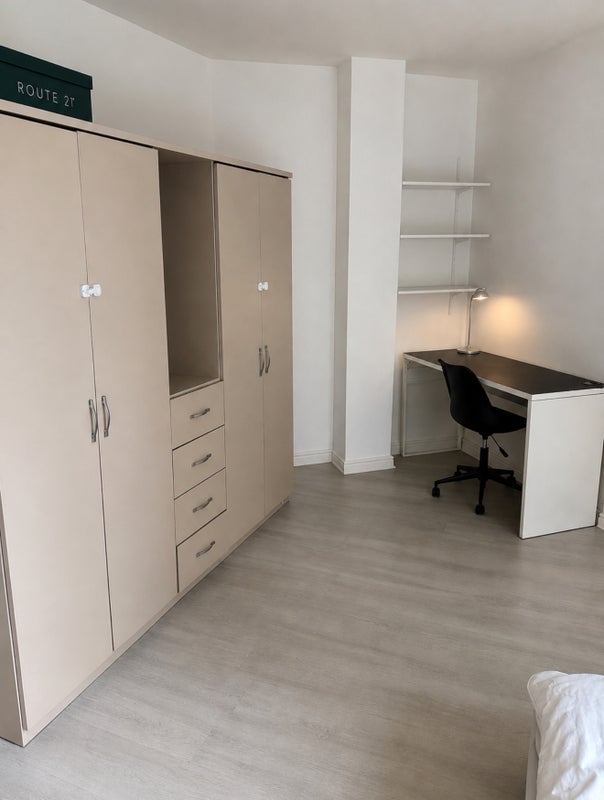 Room Tabard Street in Greater London