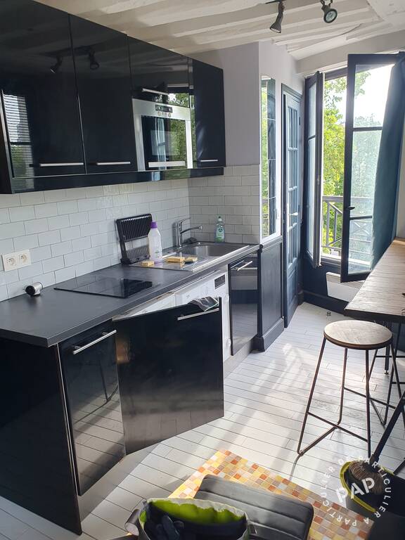 Appartement Rue de Maubeuge à Paris