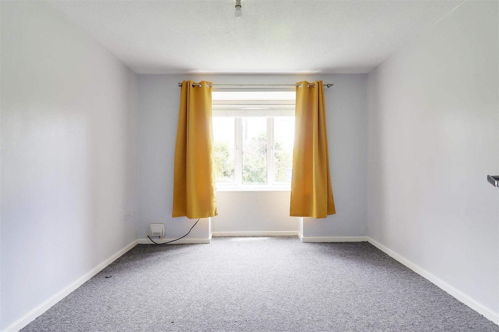 Flat Crossfield Road in Hessle