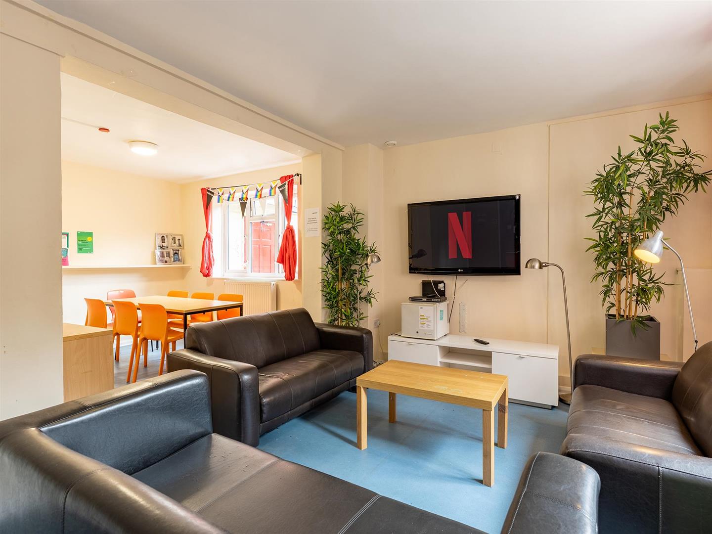 Room Flodden Road in Greater London