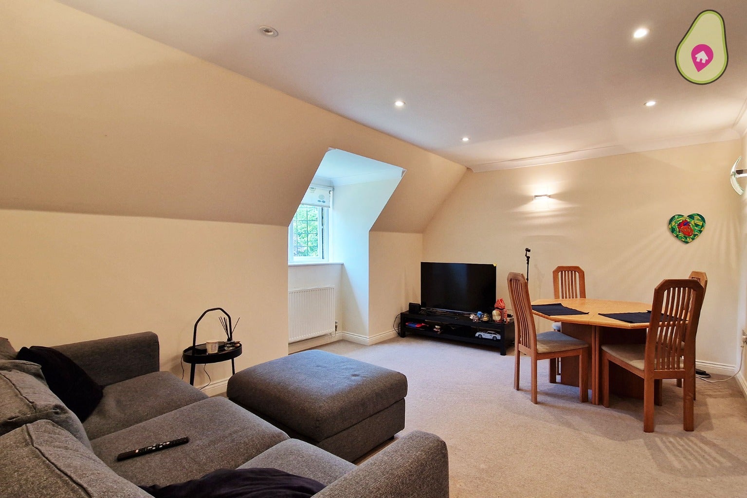 Flat Portsmouth Road in Surrey Heath